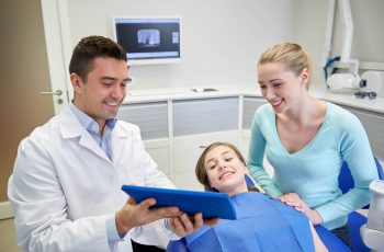 Crianças no dentista: como deixá-las mais confortáveis no consultório?