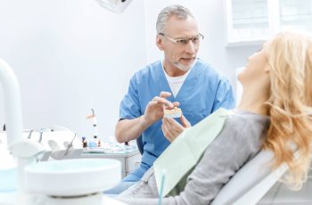 Quais as etapas de um implante dentário? Descubra aqui